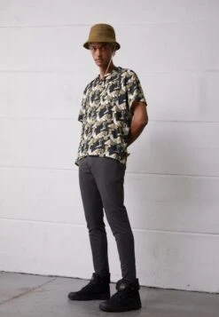 Palladium Baggy Unisex - Lace-Up Ankle Boots - Black -Stride Vibe Outlet Store 45b633807d7342c389bf11f053e5c7fa