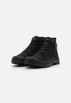 Palladium Mono Chrome Unisex - Ankle Boots -Stride Vibe Outlet Store c3168388e701471dbede9b83a689846e